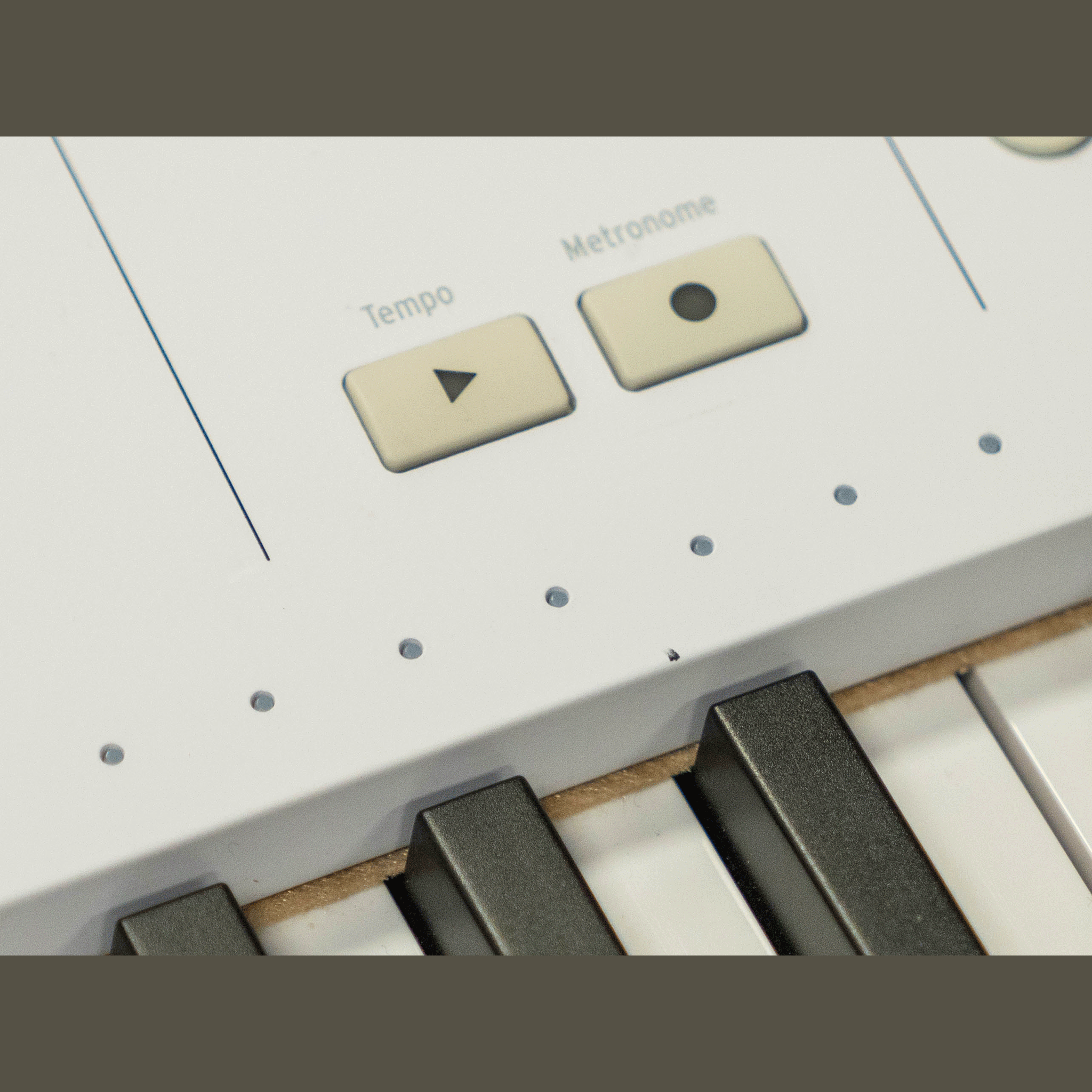 ARTURIA クラシックからモダンまで、幅広いサウンドを【AstroLab 61】