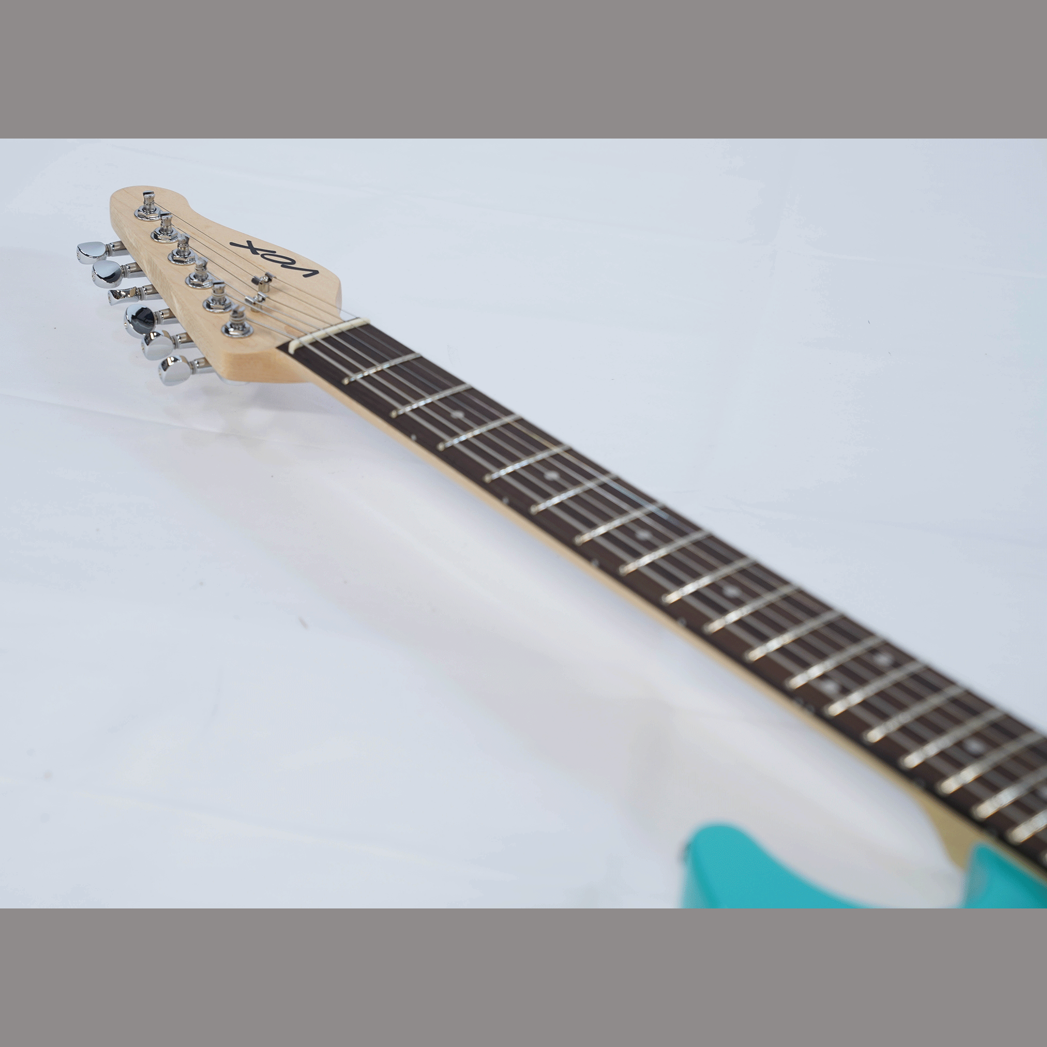 VOX スピーカー内蔵ミニ・ギター 【APC-2 AG】