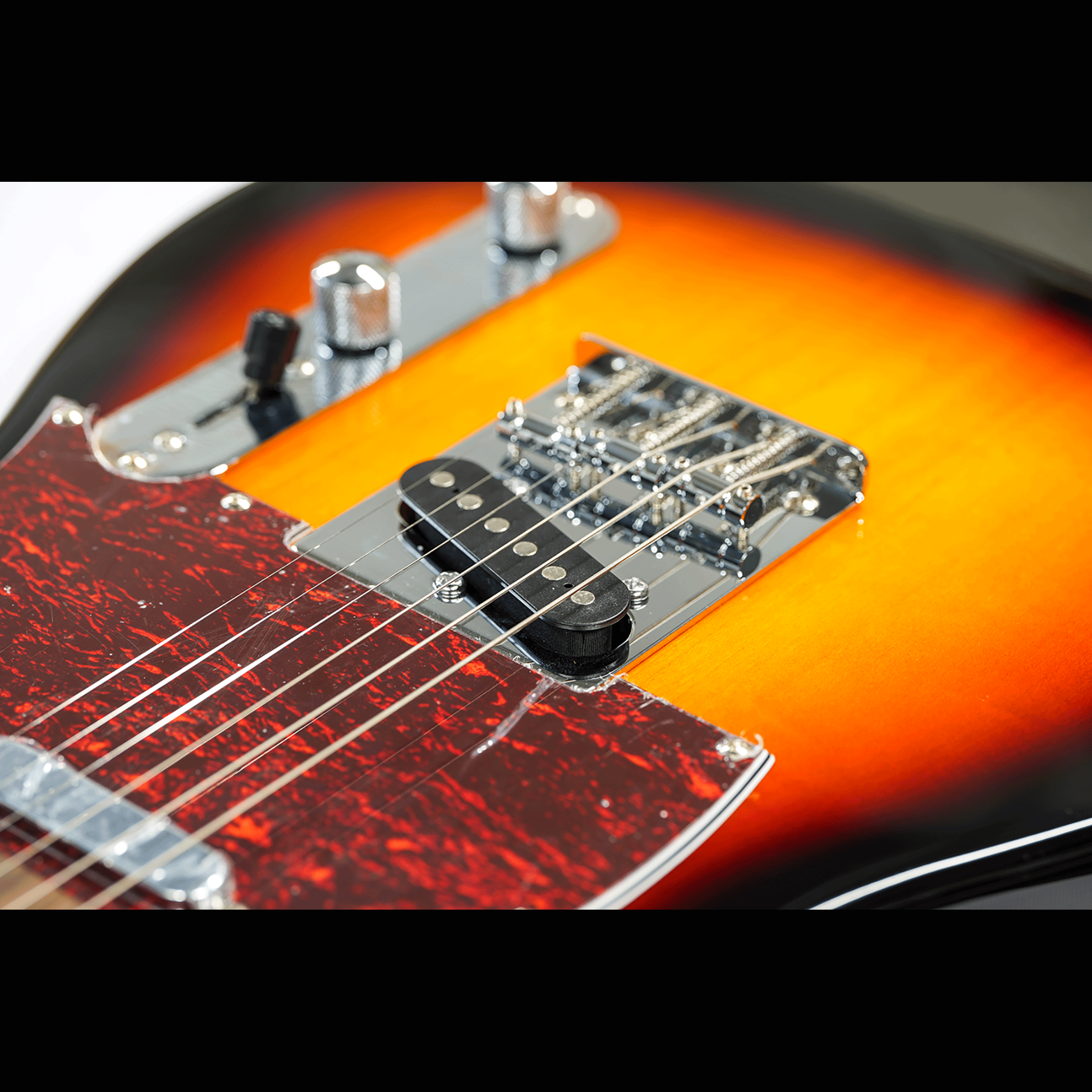 EKO シンプル・風格漂うテレキャスモデル【EKO TL 300 SUNBURST】