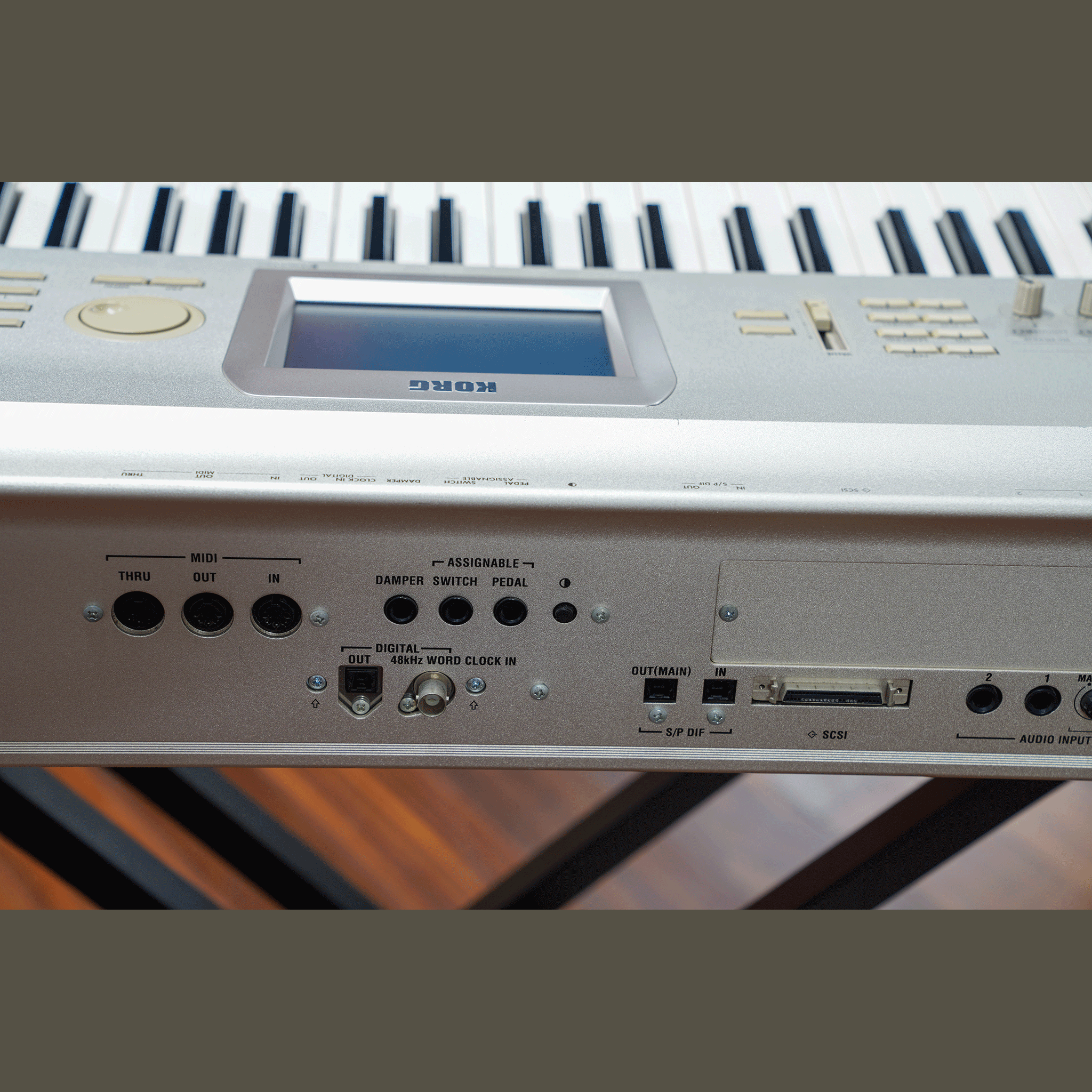 KORG 希少機種のジャンク品！【TRITON STUDIO 61】