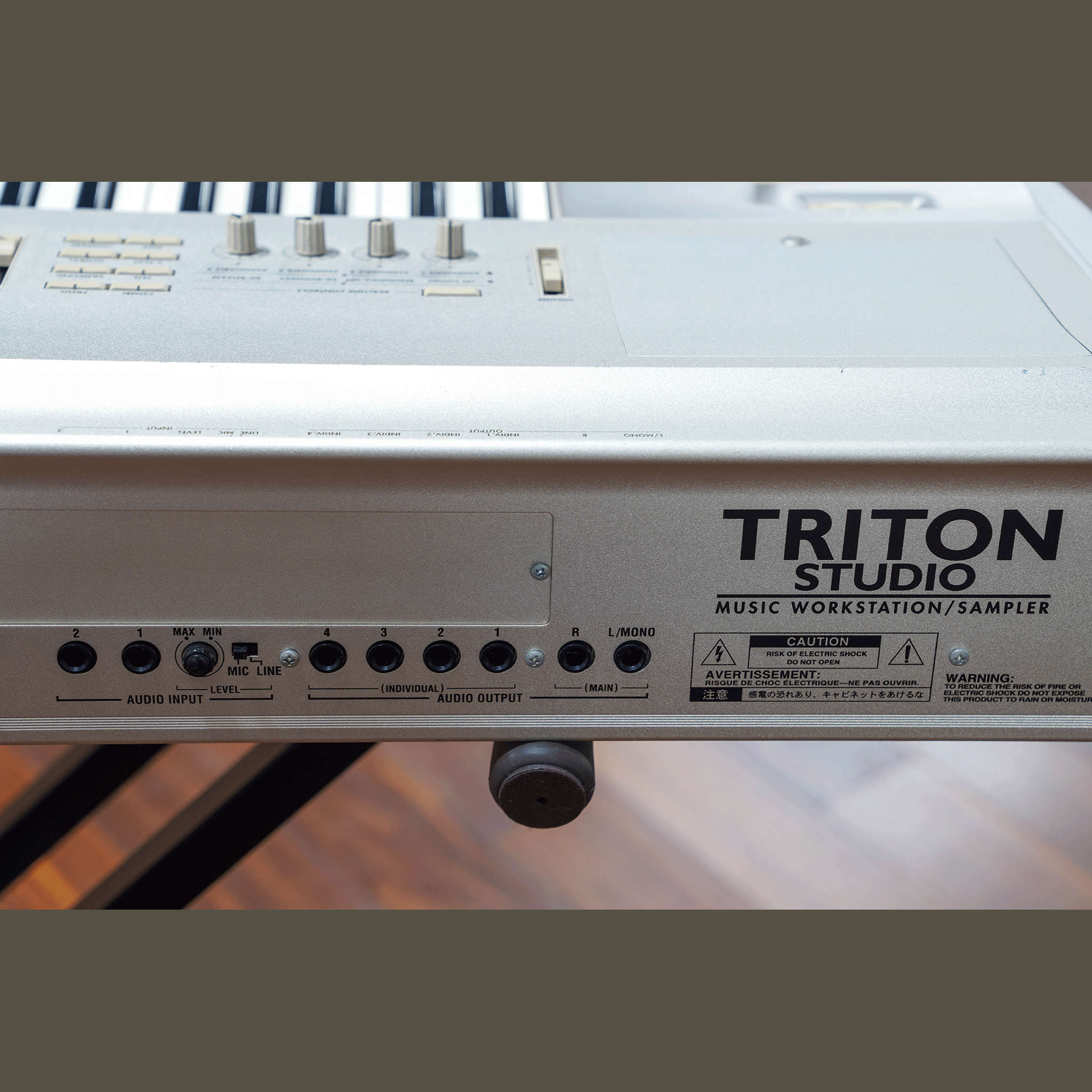 KORG 希少機種のジャンク品！【TRITON STUDIO 61】