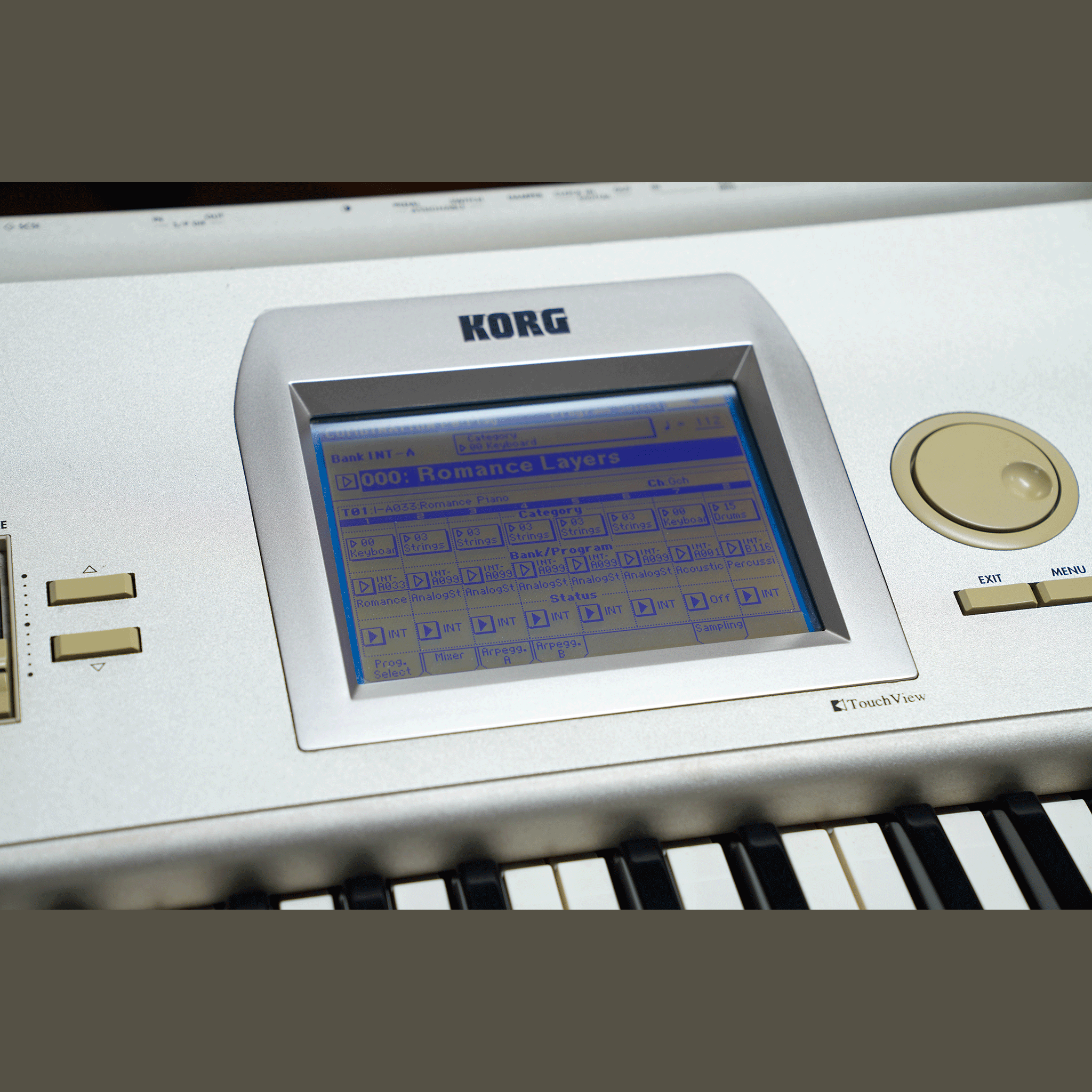 KORG 希少機種のジャンク品！【TRITON STUDIO 61】
