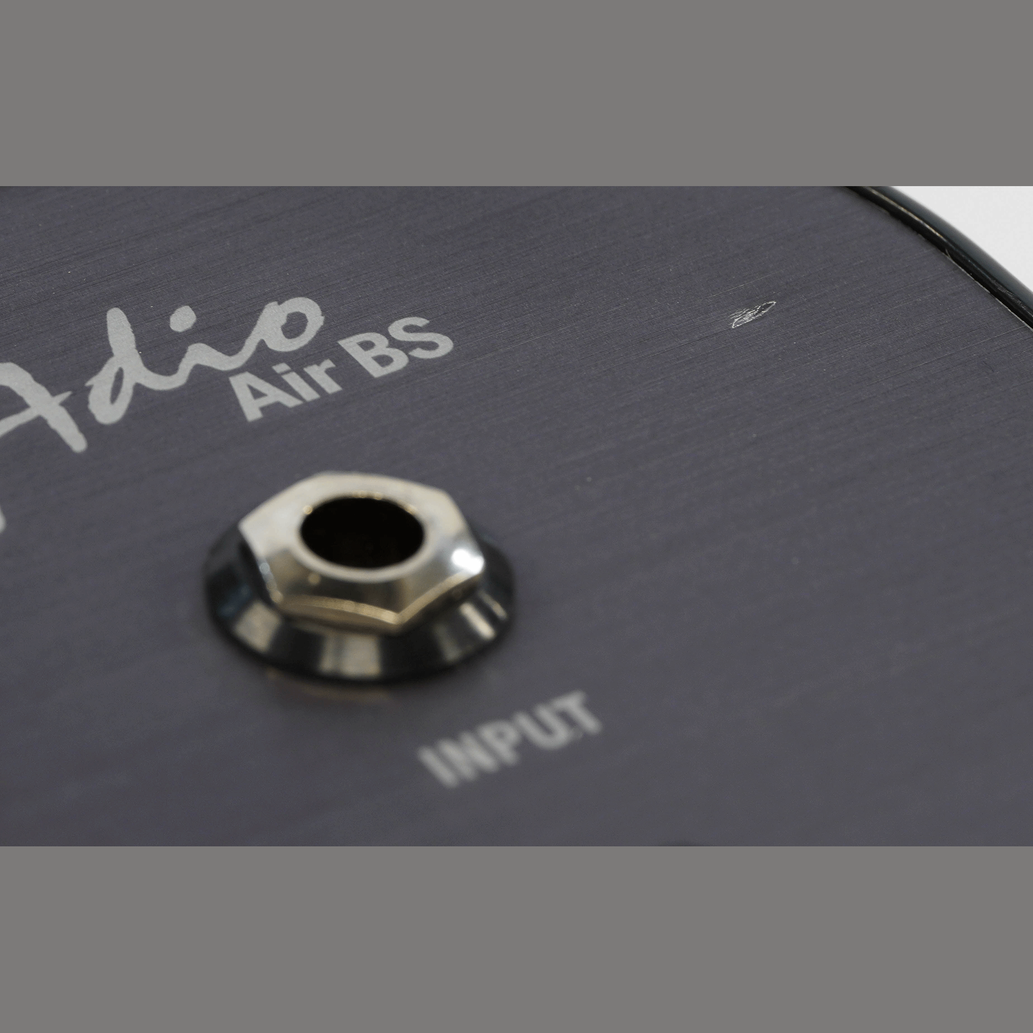 VOX 本体キズありだからお安くしました！Bluetoothに対応したベース・アンプ【ADIO-AIR-BS】
