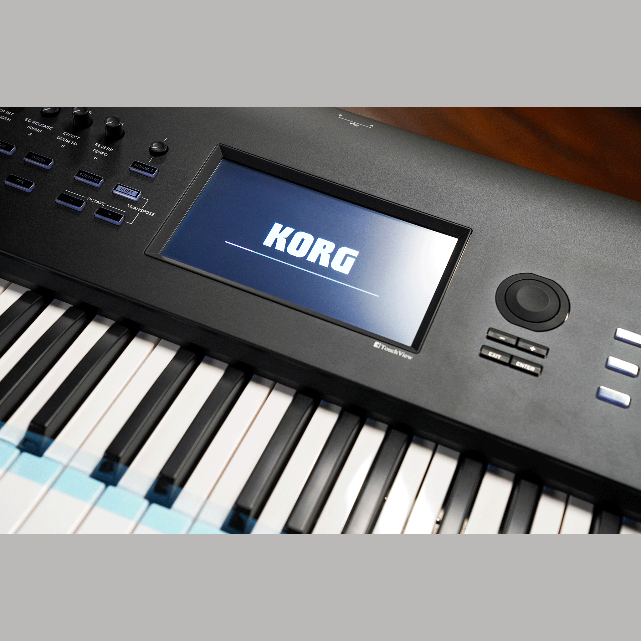 KORG ミュージック・ワークステーション 【NAUTILUS】