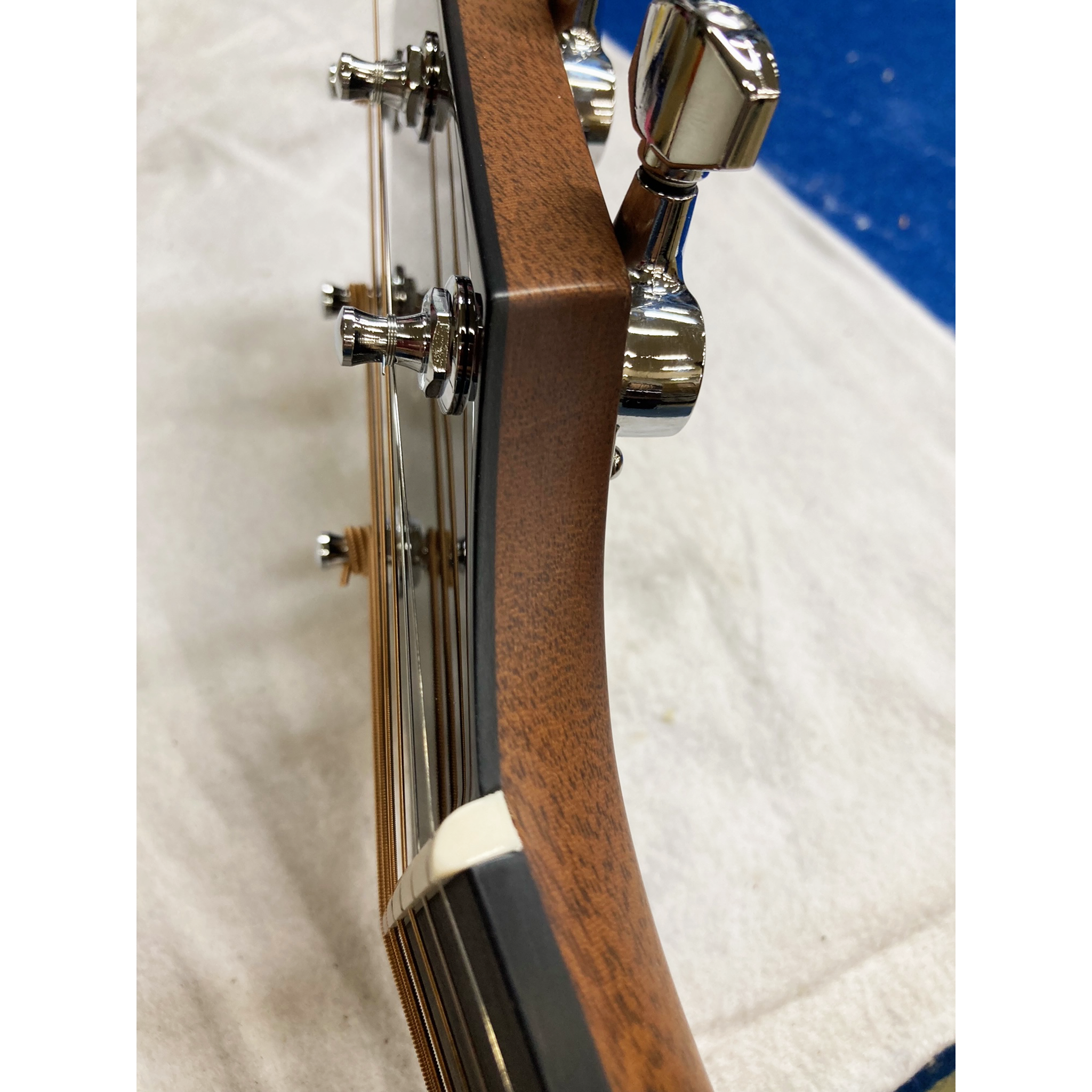 Breedloveの最上級シリーズ　Legacy Series【CONCERT SR E G 28458】