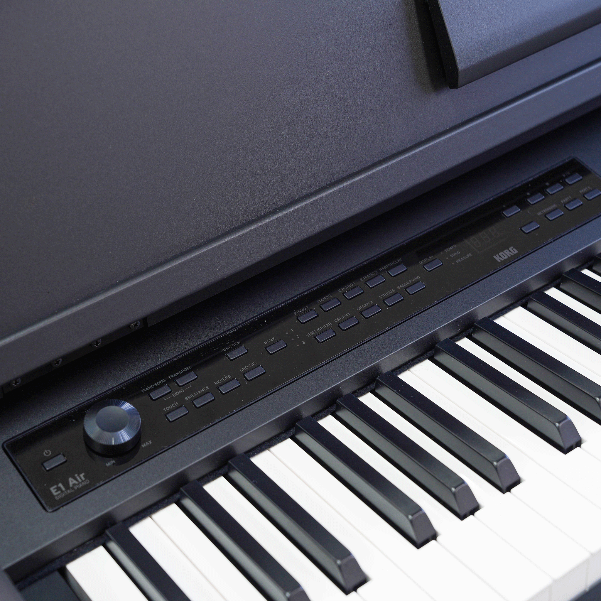 コルグ 東京都内、神奈川、さいたま、千葉にお住まいの方は超お得！【E1 AIR BLACK】