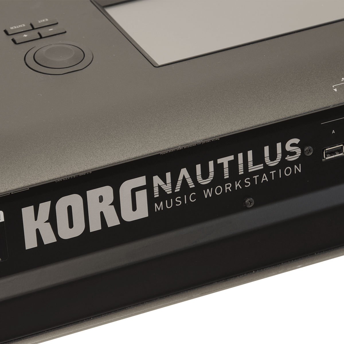 KORG 高品位サウンド！ミュージックワークステーション61鍵【NAUTILUS-61 AT】