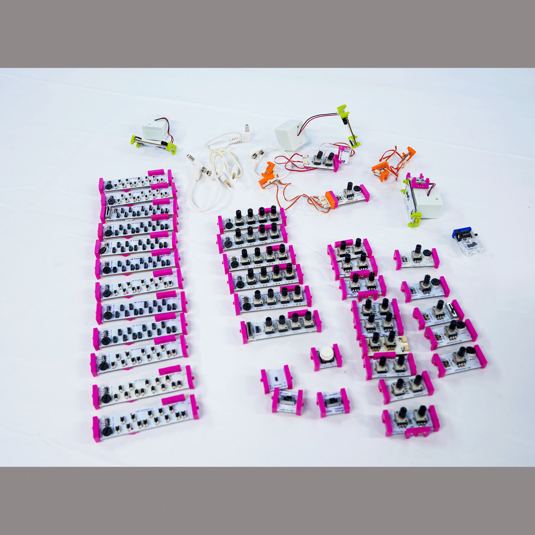 最終プライス！littleBits 電子工作キット＊研修用備品＊ジャンク 【LB-SET1】