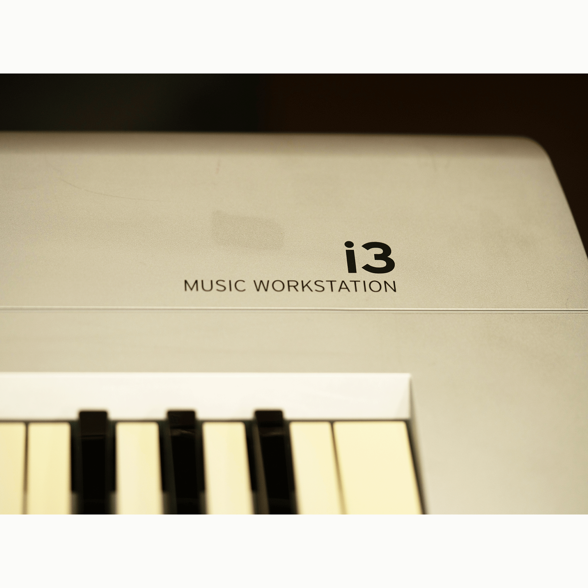 KORG ミュージック・ワークステーション【i3 MS】