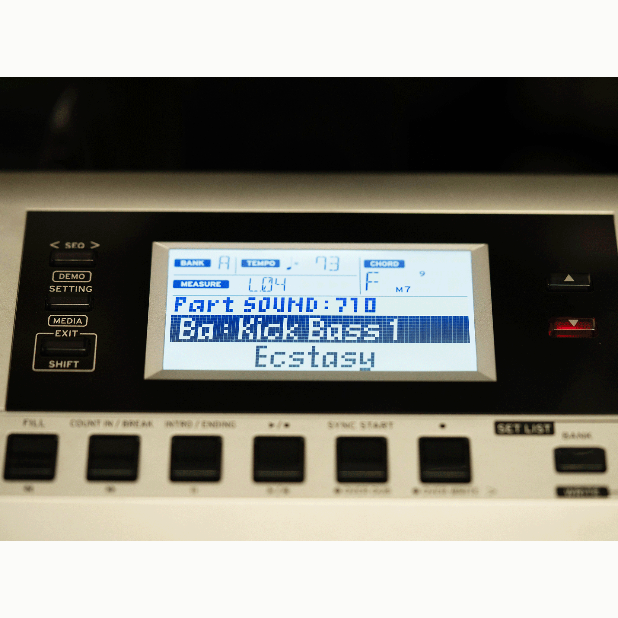 KORG ミュージック・ワークステーション【i3 MS】